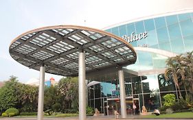 Holiday Palace  4*